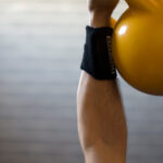 BOXPT_ProtetorBracoKettlebell_N_A_KETTARMGUARD-7.jpg